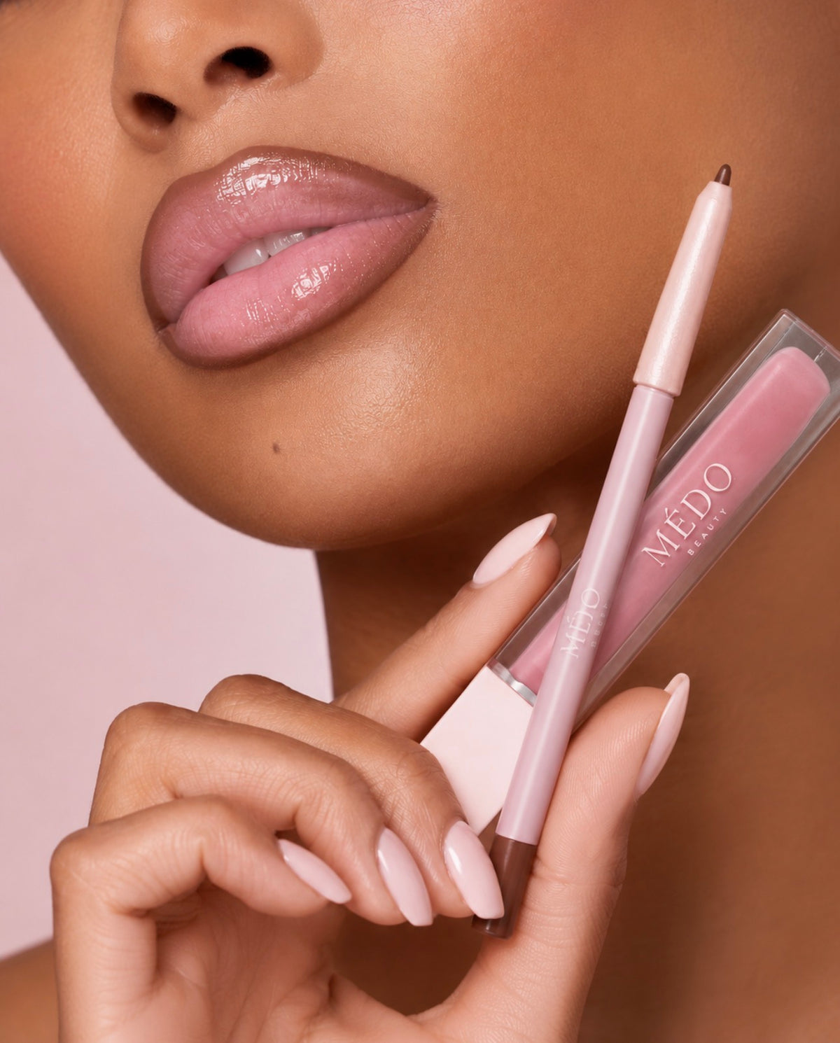 MÉDO Lip Liner